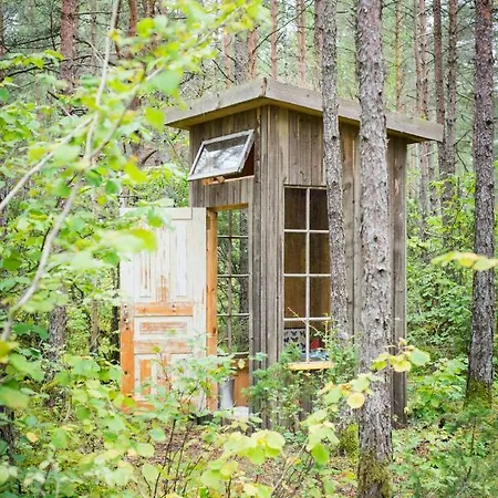 A Cozy Treehouse For Two Orissaare