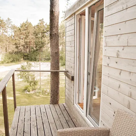 Hytte A Cozy Treehouse For Two Orissaare